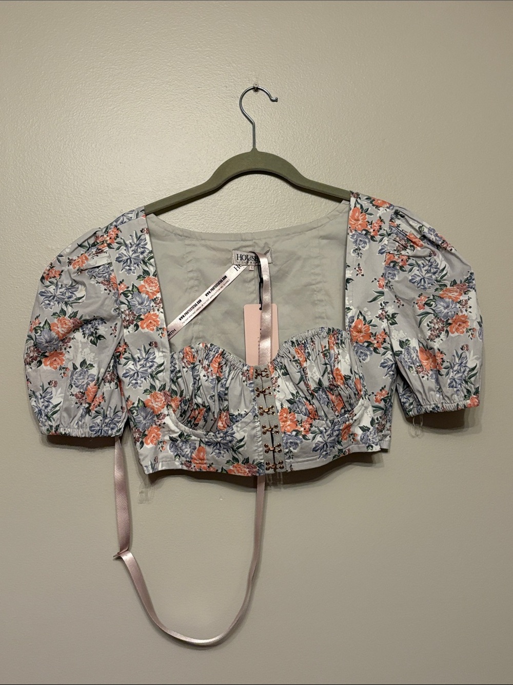 House of CB Alivia Top Floral Corset Puff Sleeve     Size Large. NWT